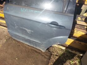FORD Bal hátsó Ajtó (Részeivel)