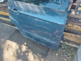 FORD Jobb hátsó Ajtó (Részeivel)