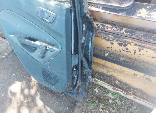 
								FORD Bal hátsó Ajtó (Részeivel) full									