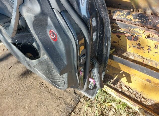 
								OPEL Bal első Ajtó (Részeivel) full									