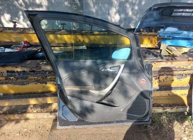 
								OPEL Bal első Ajtó (Részeivel) full									