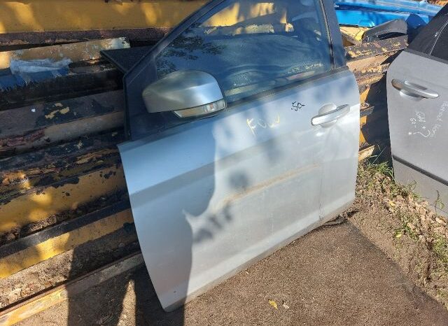 
								FORD Bal első Ajtó (Részeivel) full									