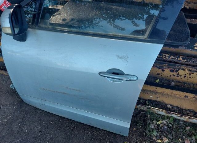 
								RENAULT Bal első Ajtó (Részeivel) full									