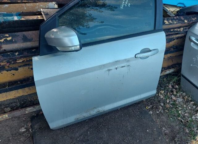 
								FORD Bal első Ajtó (Részeivel) full									