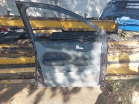 FORD Bal első Ajtó (Részeivel)