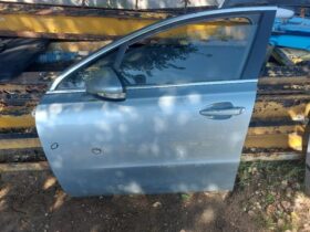PEUGEOT Bal első Ajtó (Részeivel)