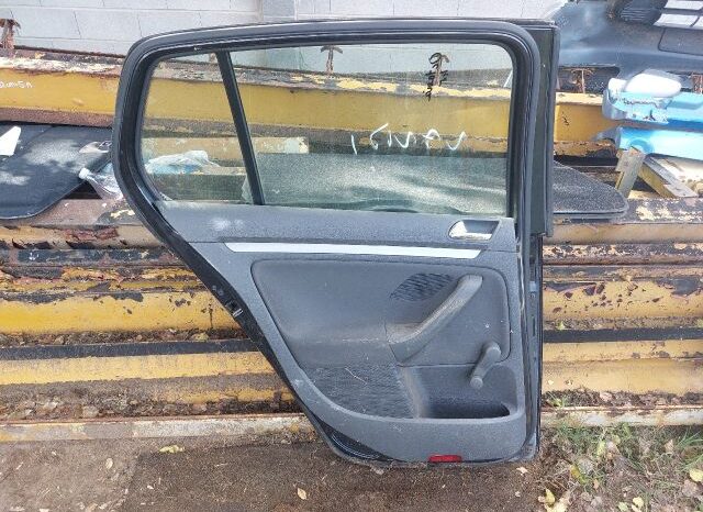 
								SKODA Bal hátsó Ajtó (Részeivel) full									