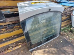 OPEL Csomagtérajtó (Részeivel)
