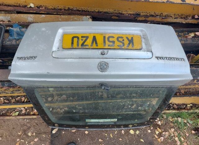 
								OPEL Csomagtérajtó (Részeivel) full									