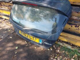 FORD Csomagtérajtó (Részeivel)