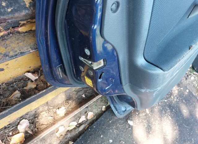 
								SUZUKI Bal hátsó Ajtó (Részeivel) full									