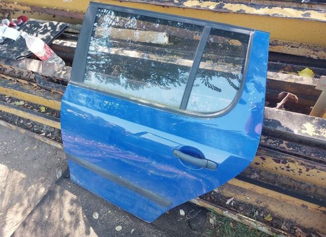 
								SKODA Bal hátsó Ajtó (Részeivel) full									