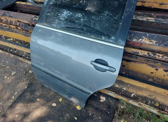 
								VW Bal hátsó Ajtó (Részeivel) full									