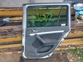 SKODA Jobb hátsó Ajtó (Részeivel)