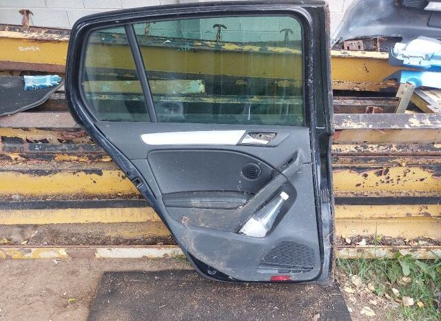 
								VW Bal hátsó Ajtó (Részeivel) full									