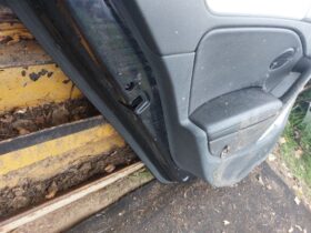 VW Bal hátsó Ajtó (Részeivel)