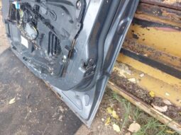 
										FORD Jobb első Ajtó (Részeivel) full									