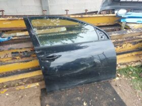 VW Jobb első Ajtó (Részeivel)