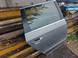 
										VW Jobb hátsó Ajtó (Részeivel) full									