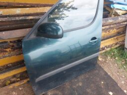
										SKODA Bal első Ajtó (Részeivel) full									