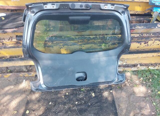 
								TOYOTA Csomagtérajtó (Részeivel) full									