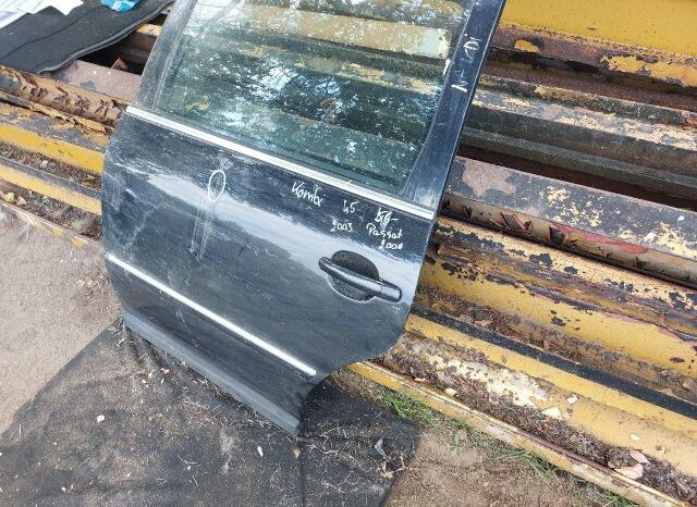 
								VW Bal hátsó Ajtó (Részeivel) full									