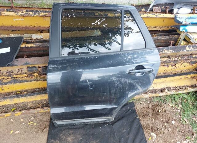 
								HYUNDAI Bal hátsó Ajtó (Részeivel) full									