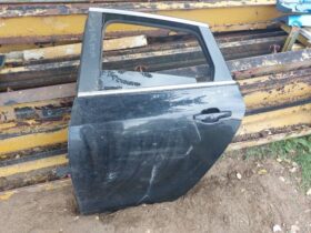 OPEL Bal hátsó Ajtó (Részeivel)