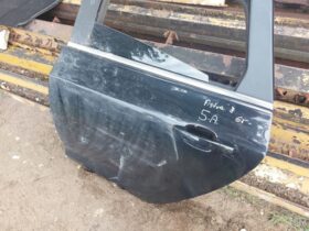 OPEL Bal hátsó Ajtó (Részeivel)