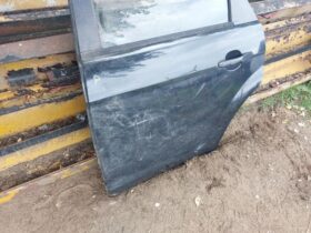 FORD Bal hátsó Ajtó (Részeivel)