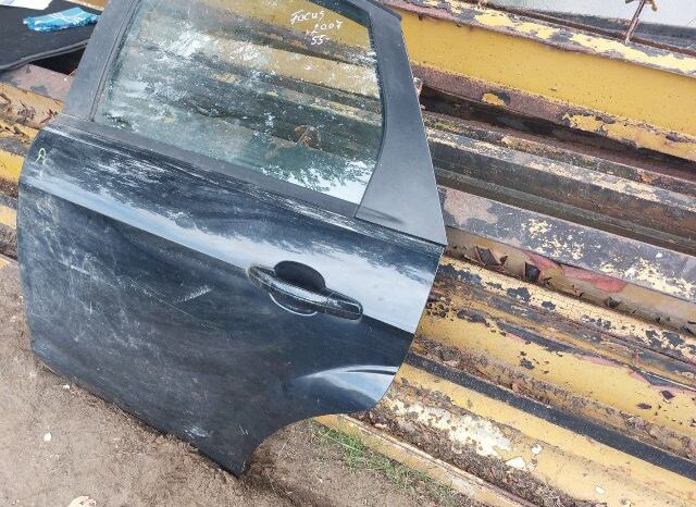 
								FORD Bal hátsó Ajtó (Részeivel) full									