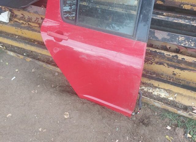 
								SUZUKI Jobb hátsó Ajtó (Részeivel) full									