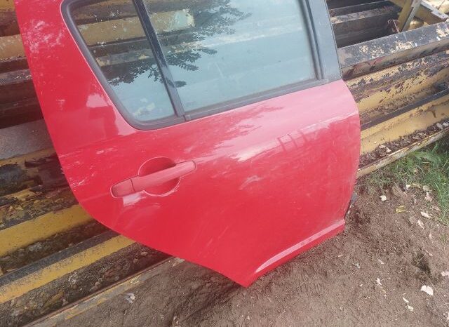 
								SUZUKI Jobb hátsó Ajtó (Részeivel) full									