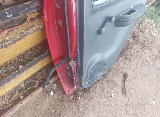 
								SUZUKI Jobb hátsó Ajtó (Részeivel) full									