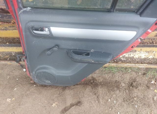 
								SUZUKI Jobb hátsó Ajtó (Részeivel) full									