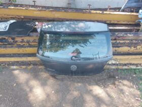 VW Jobb hátsó Ajtó (Részeivel)