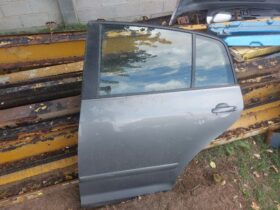 VW Bal hátsó Ajtó (Részeivel)