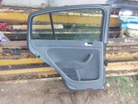 VW Bal hátsó Ajtó (Részeivel)