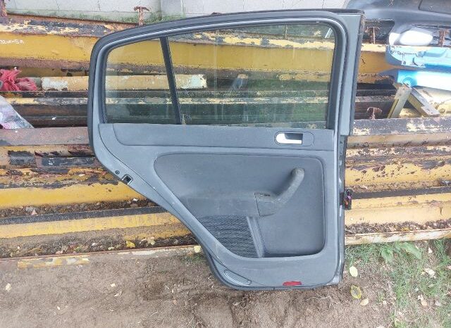 
								VW Bal hátsó Ajtó (Részeivel) full									
