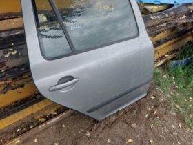 SKODA Jobb hátsó Ajtó (Részeivel)