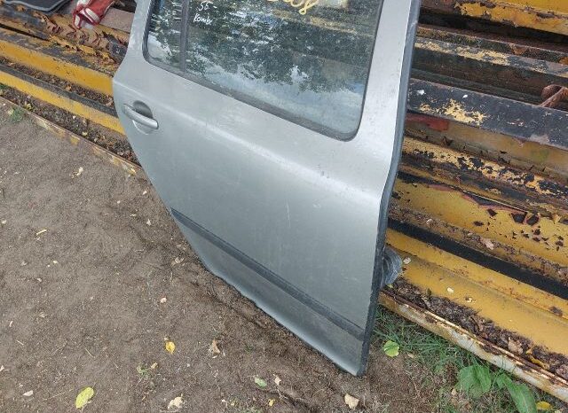 
								SKODA Jobb hátsó Ajtó (Részeivel) full									