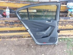 VW Bal hátsó Ajtó (Részeivel)