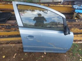 OPEL Jobb első Ajtó (Részeivel)