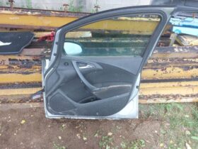 OPEL Jobb első Ajtó (Részeivel)