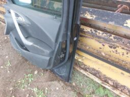 
										OPEL Jobb első Ajtó (Részeivel) full									