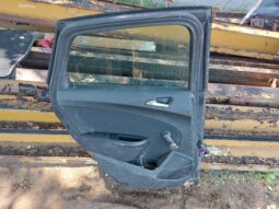 
										OPEL Bal hátsó Ajtó (Részeivel) full									