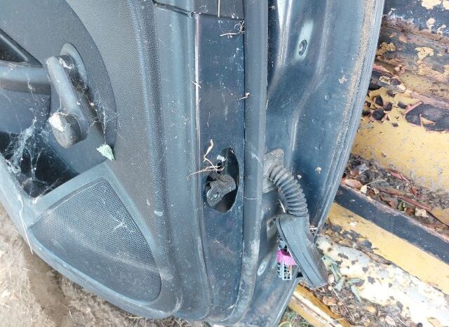 
								OPEL Bal hátsó Ajtó (Részeivel) full									