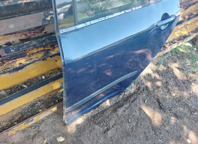 
								SUZUKI Bal hátsó Ajtó (Részeivel) full									