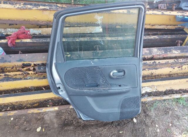 
								NISSAN Bal hátsó Ajtó (Részeivel) full									