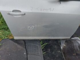 OPEL Jobb első Ajtó (Részeivel)